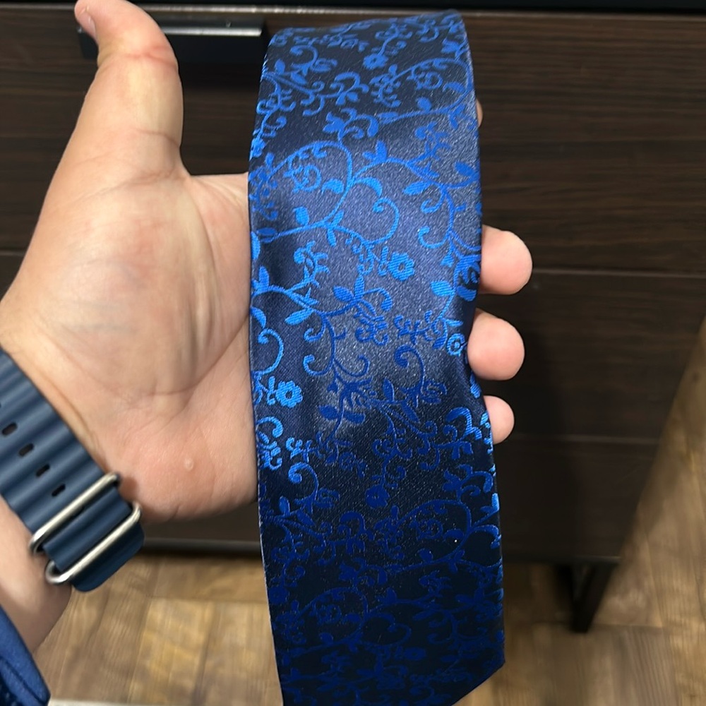 Tie